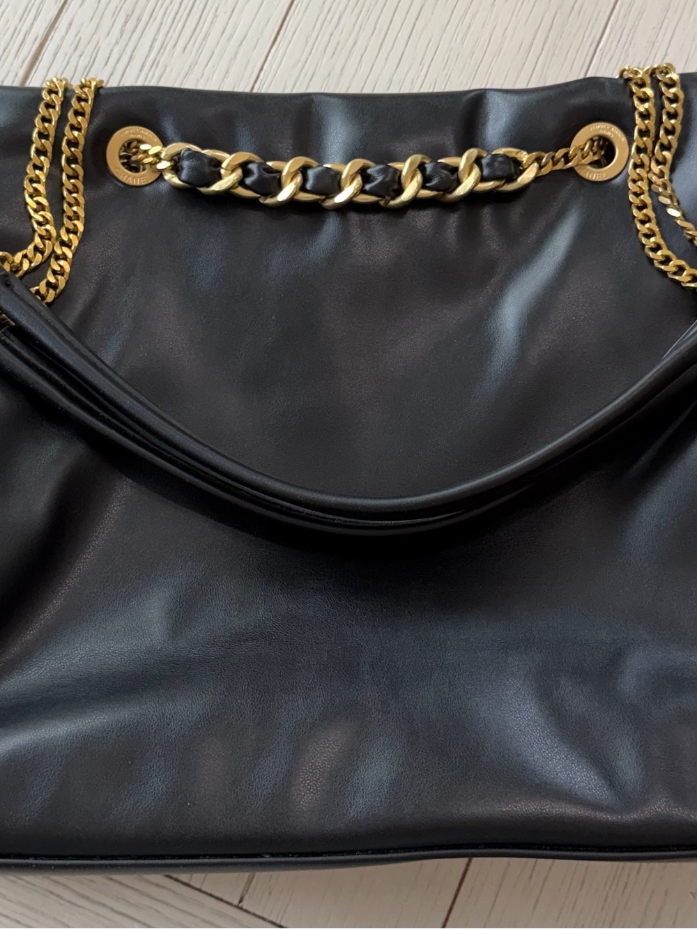Chanel Handbag - Picture 2 of 10